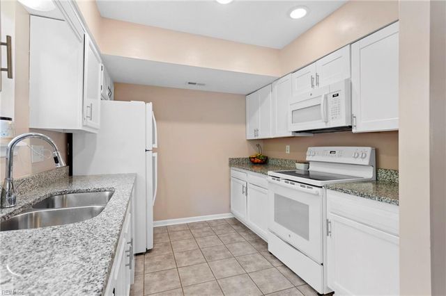1856 Ferrell DR, Williamsburg, VA 23185