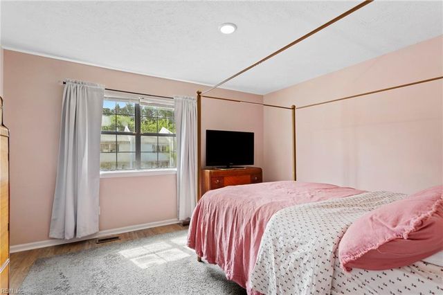 1856 Ferrell DR, Williamsburg, VA 23185