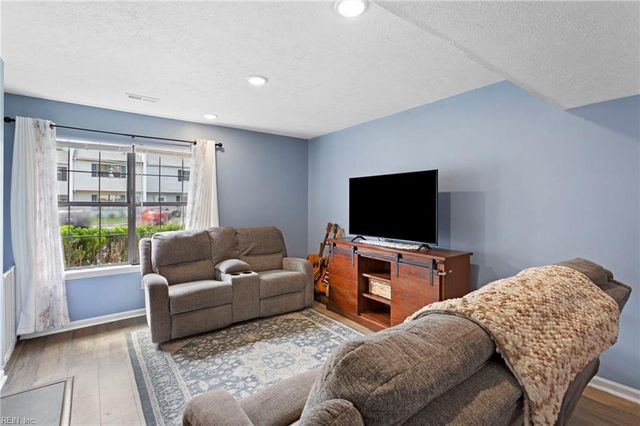 1856 Ferrell DR, Williamsburg, VA 23185