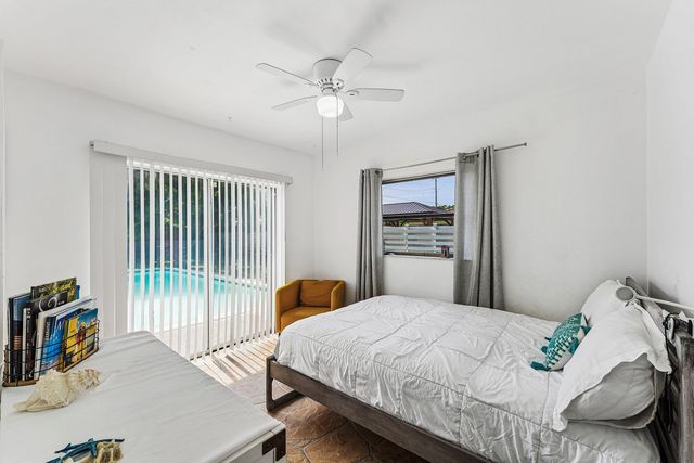 2 Tam O Shanter Lane, Boca Raton, FL 33431