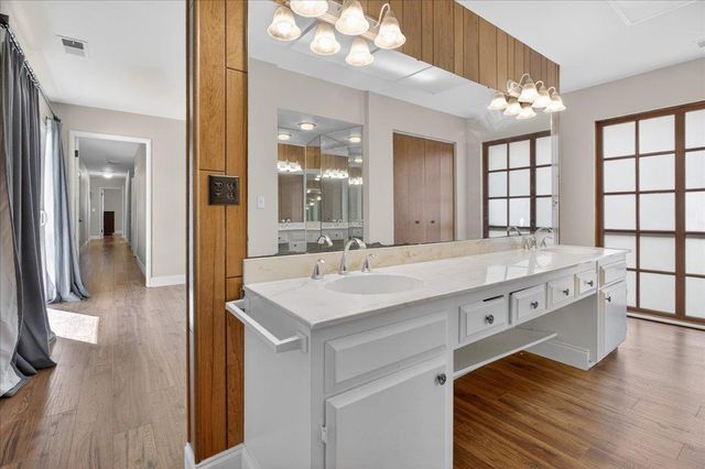 323 San Miguel Avenue, Salinas, CA 93901