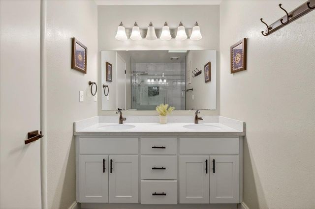 323 San Miguel Avenue, Salinas, CA 93901