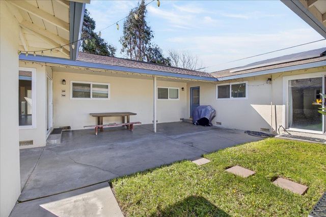 323 San Miguel Avenue, Salinas, CA 93901
