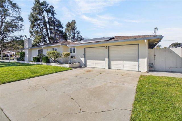 323 San Miguel Avenue, Salinas, CA 93901