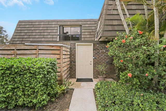 1114 11th Terrace, Palm Beach Gardens, FL 33418