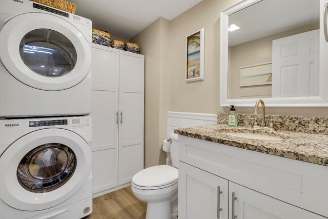 1114 11th Terrace, Palm Beach Gardens, FL 33418