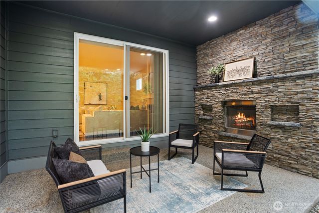 20714 1st Avenue W, Lynnwood, WA 98036