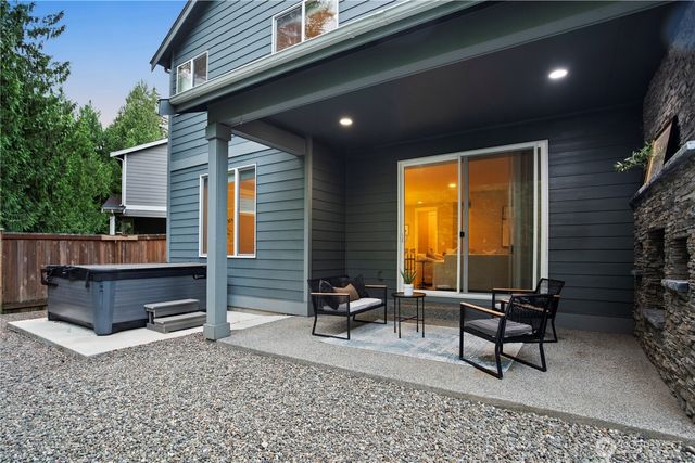20714 1st Avenue W, Lynnwood, WA 98036