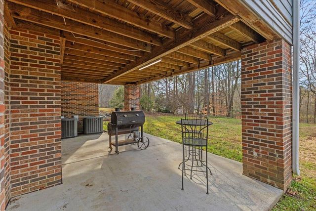 425 Battle Line Drive, Rocky Face, GA 30740