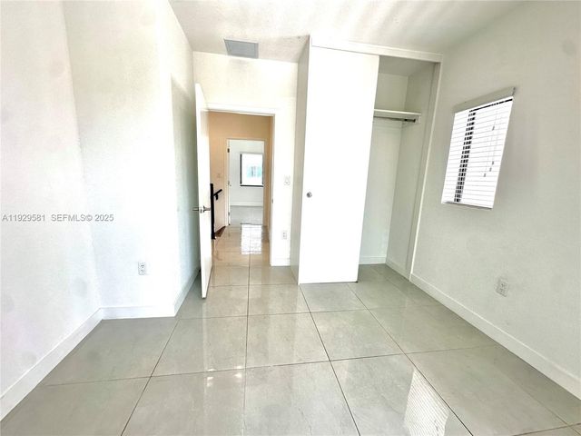 1163 NW 2nd St ., Florida City, FL 33034