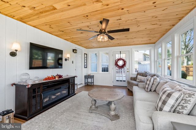 316 MITCHELL DR, Wilmington, DE 19808