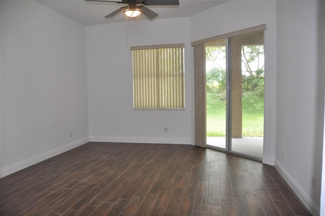 19496 S Whitewater Avenue, Weston, FL 33332