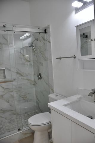 19496 S Whitewater Avenue, Weston, FL 33332