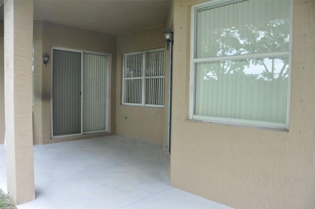 19496 S Whitewater Avenue, Weston, FL 33332