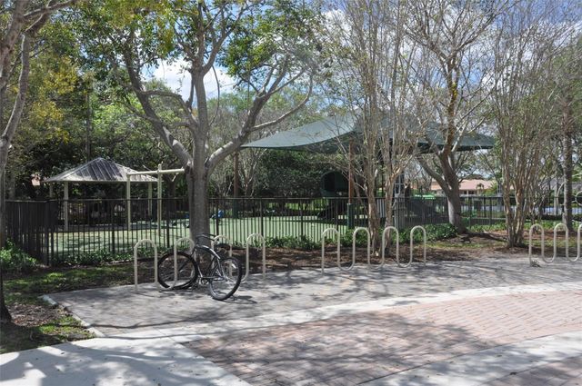 19496 S Whitewater Avenue, Weston, FL 33332