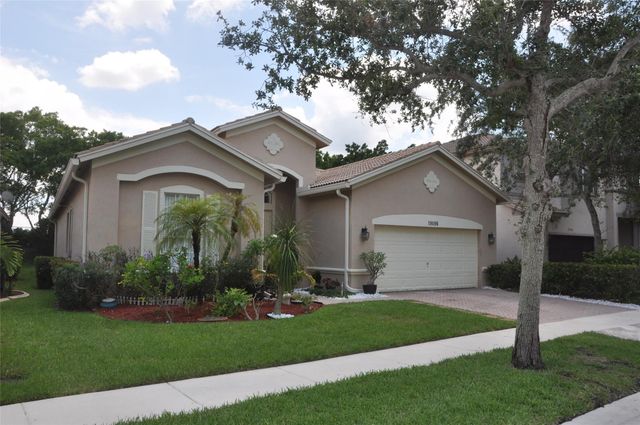 19496 S Whitewater Avenue, Weston, FL 33332