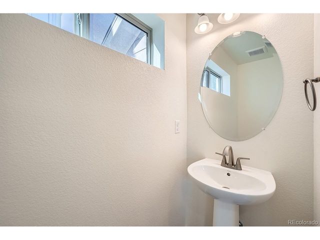 10291 E 62nd Pl, Denver, CO 80238