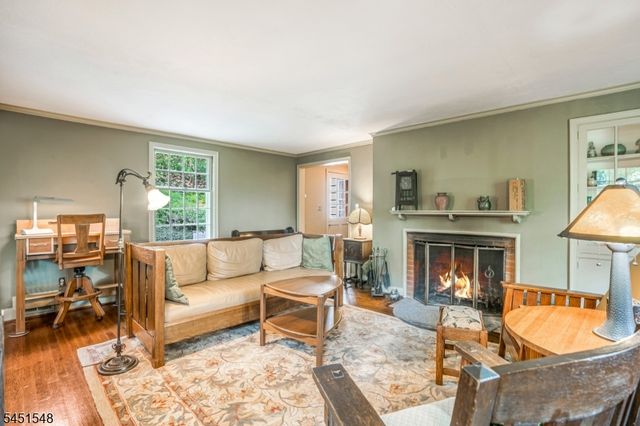 173 Hillcrest Rd, Watchung Boro, NJ 07069