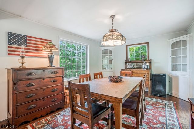 173 Hillcrest Rd, Watchung Boro, NJ 07069