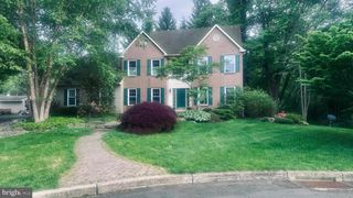 4241 LYNN CIR, Doylestown, PA 18902