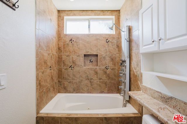 2619 W Windhaven Drive, Rialto, CA 92377