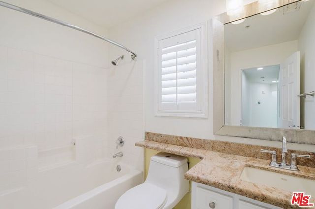 2619 W Windhaven Drive, Rialto, CA 92377