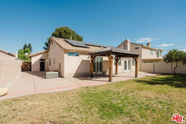 2619 W Windhaven Drive, Rialto, CA 92377