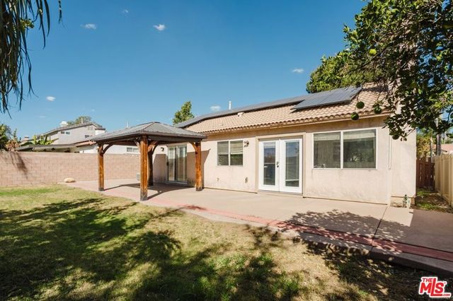 2619 W Windhaven Drive, Rialto, CA 92377