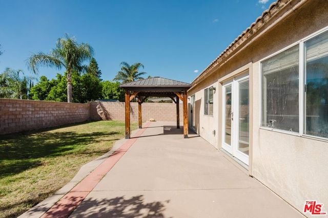 2619 W Windhaven Drive, Rialto, CA 92377