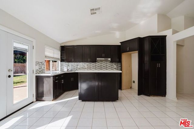 2619 W Windhaven Drive, Rialto, CA 92377