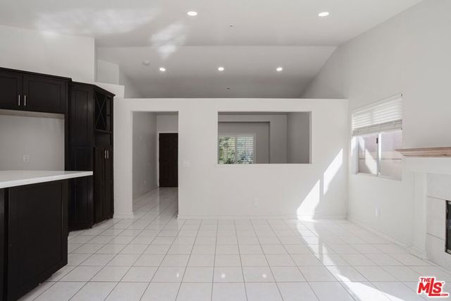 2619 W Windhaven Drive, Rialto, CA 92377