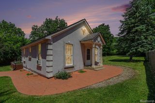 235 Alberta Street, Auburn Hills, MI 48326