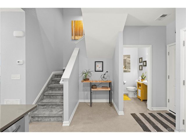 562 E Dry Creek Pl, Littleton, CO 80122