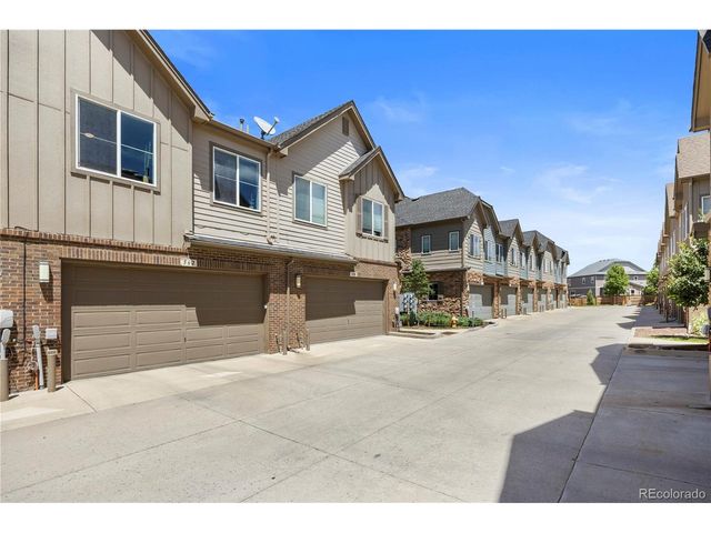 562 E Dry Creek Pl, Littleton, CO 80122