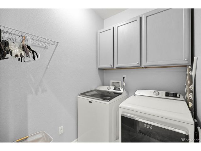 562 E Dry Creek Pl, Littleton, CO 80122