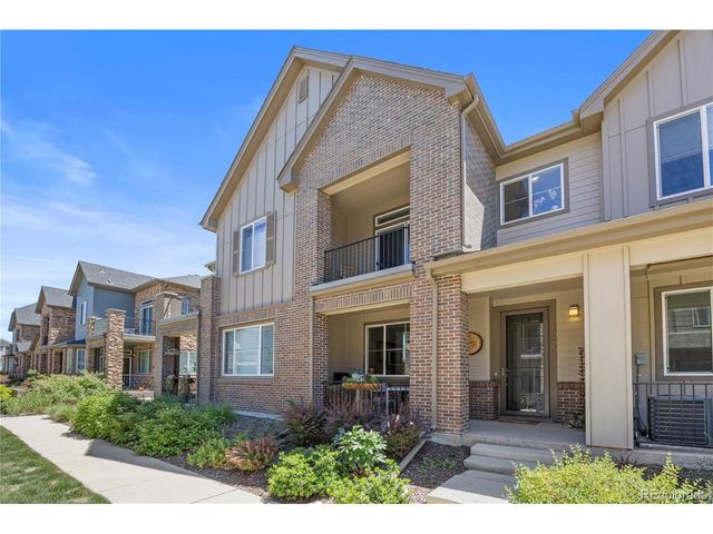 562 E Dry Creek Pl, Littleton, CO 80122