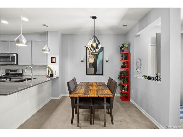562 E Dry Creek Pl, Littleton, CO 80122