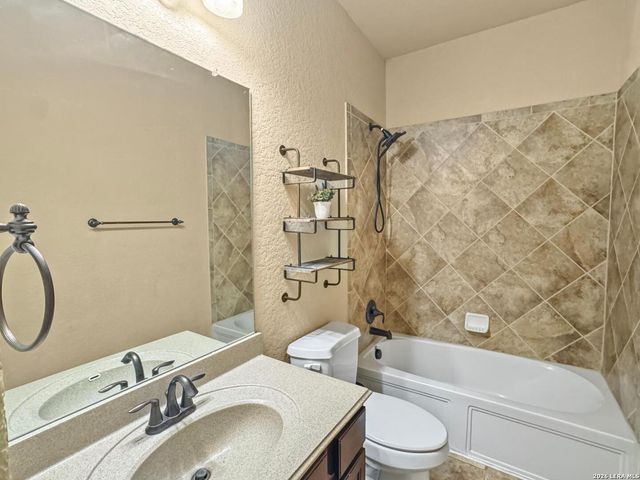 26015 Sassafras, San Antonio, TX 78261