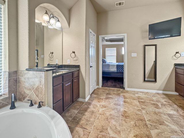 26015 Sassafras, San Antonio, TX 78261
