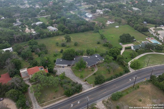 1618 HILLCREST DR, San Antonio, TX 78228