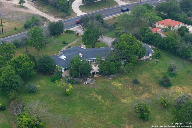 1618 HILLCREST DR, San Antonio, TX 78228