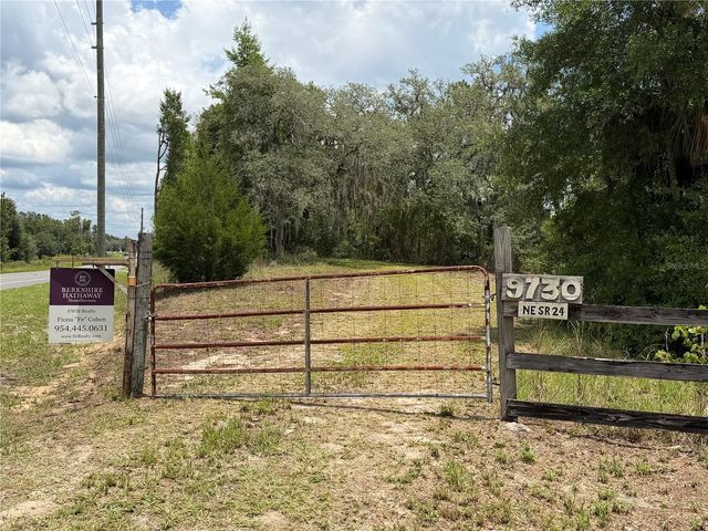 9730 NE STATE ROAD 24, Archer, FL 32618