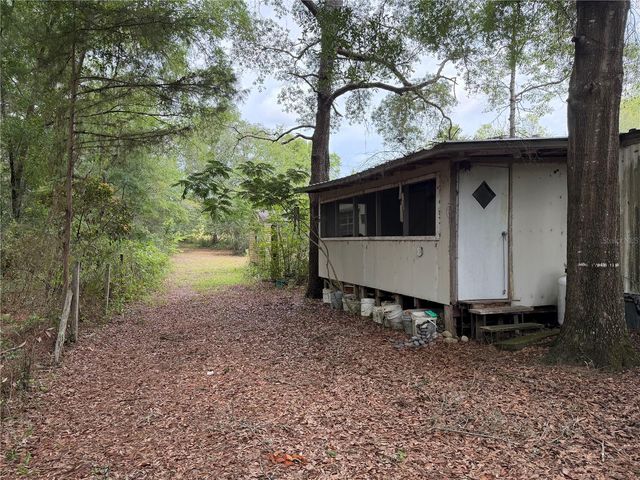 9730 NE STATE ROAD 24, Archer, FL 32618