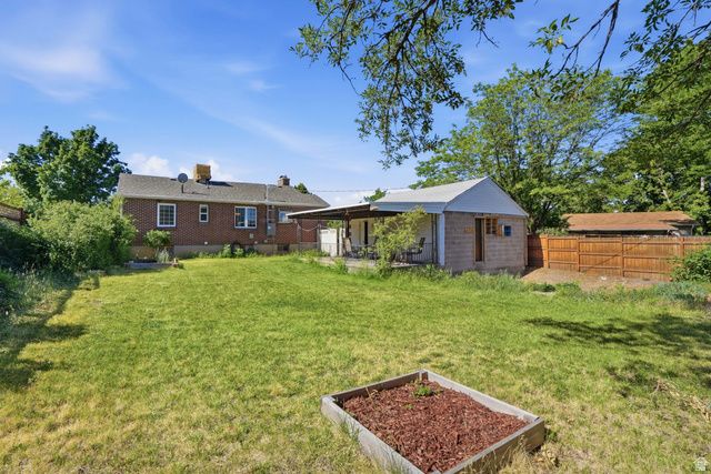 1357 E BROOKSHIRE DR, Salt Lake City, UT 84106