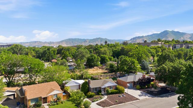 1357 E BROOKSHIRE DR, Salt Lake City, UT 84106