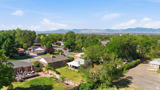 1357 E BROOKSHIRE DR, Salt Lake City, UT 84106