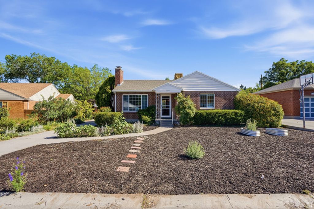 1357 E BROOKSHIRE DR, Salt Lake City, UT 84106