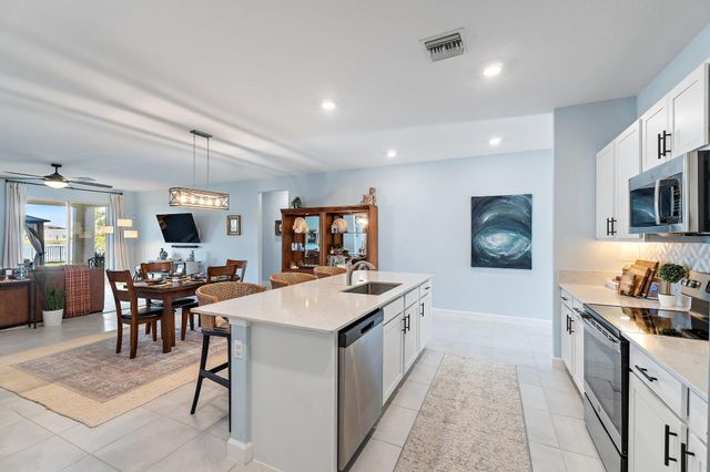 7519 NW Deysbrook Lane, Port St Lucie, FL 34987