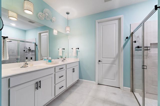 7519 NW Deysbrook Lane, Port St Lucie, FL 34987