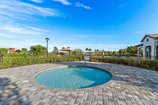 7519 NW Deysbrook Lane, Port St Lucie, FL 34987